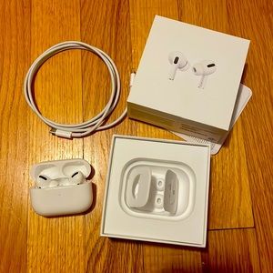 AirPod pro 2021 edition